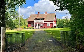 Sjoenaera Lantgard I Bergslagen